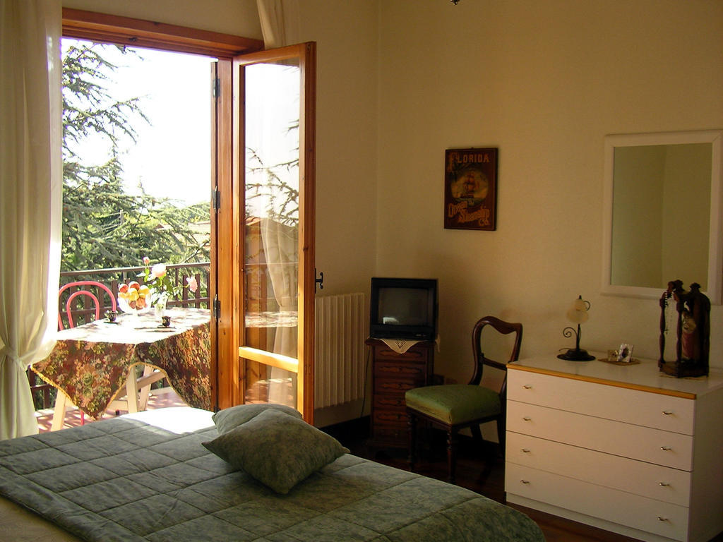 Villa Caterina B&B Pedara Zimmer foto